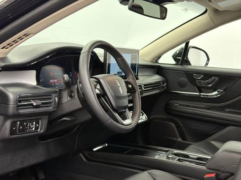 Used 2023 Lincoln Corsair FWD image 15