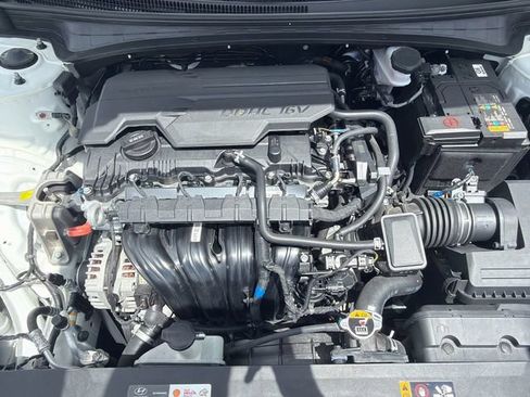 Used 2024 Hyundai Elantra SEL w/ Convenience Package FWD image 29