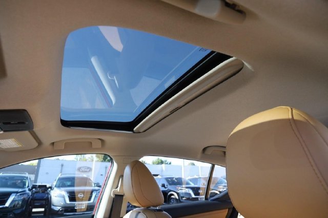 Certified 2025 Nissan Sentra SV w/ SV Premium Package FWD image 8