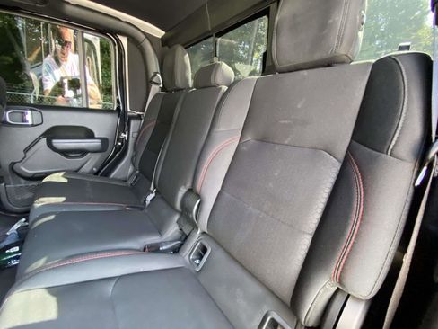 Certified 2022 Jeep Gladiator Rubicon w/ LED Lighting Group image 20