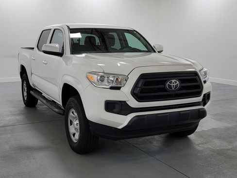 Used 2023 Toyota Tacoma SR AWD/4WD image 2