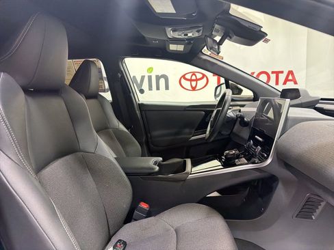 Used 2024 Toyota bZ4X XLE w/ Weather Package image 12