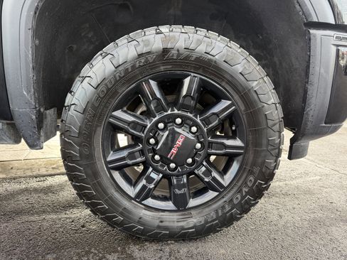 Used 2024 GMC Sierra 2500 AT4 w/ AT4 Premium Plus Package image 32