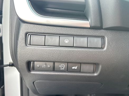 New 2026 Nissan Rogue SV AWD/4WD image 32