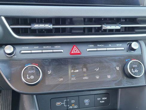 Used 2025 Hyundai Sonata SEL image 23