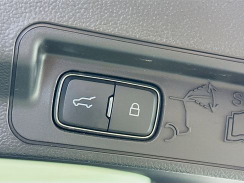 Used 2025 Ford Explorer Platinum w/ LUX Leather Package image 32