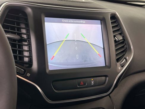 Used 2022 Jeep Cherokee Latitude w/ Sun & Sound Group image 13