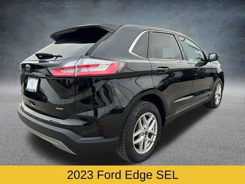 Used 2023 Ford Edge SEL image 3