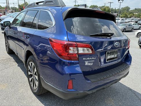 Used 2017 Subaru Outback 3.6R Limited AWD/4WD image 6