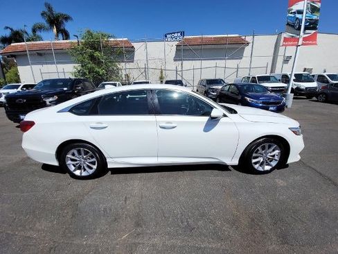 Used 2021 Honda Accord LX image 9