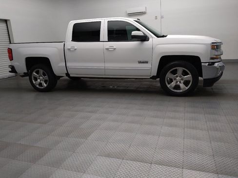 Used 2017 Chevrolet Silverado 1500 LT w/ Texas Edition RWD image 11