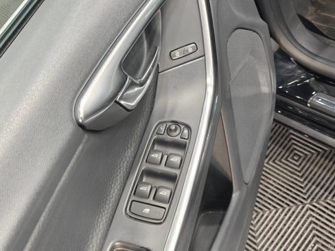 Used 2014 Volvo S60 T5 FWD image 36