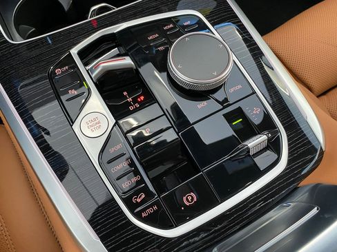 New 2026 BMW X7 xDrive40i image 19