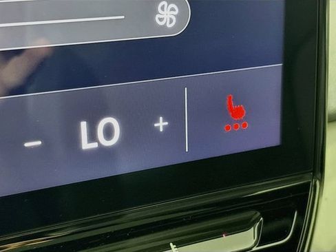 Certified 2023 Volkswagen ID.4 Pro S AWD/4WD image 23