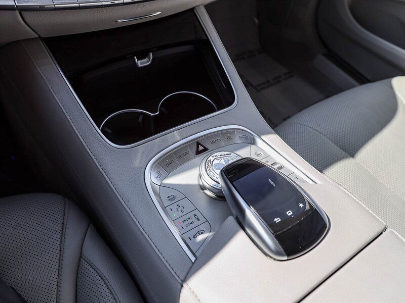 Used 2015 Mercedes-Benz S 550 Sedan image 32