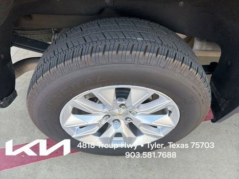 Used 2024 Chevrolet Silverado 1500 Custom AWD/4WD image 9