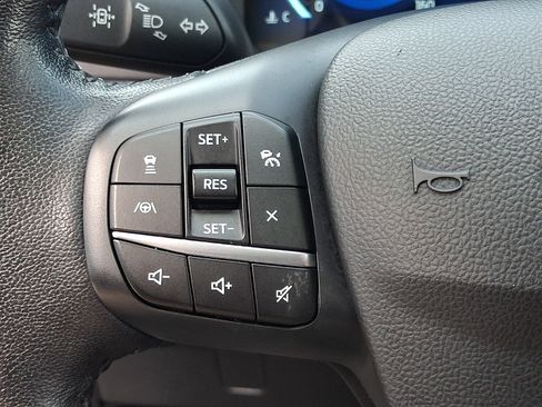 Certified 2020 Ford Escape Titanium w/ Titanium Premium Package 2.0 AWD/4WD image 22
