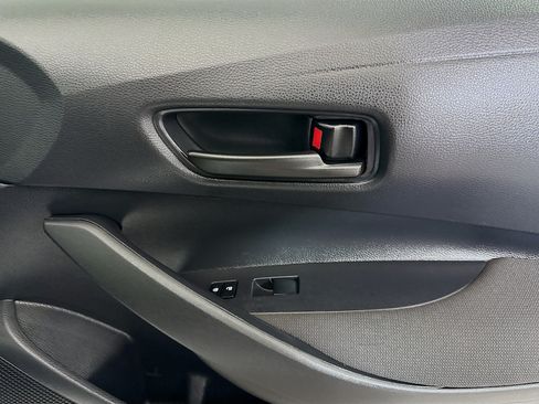 Used 2025 Toyota Corolla LE FWD image 30
