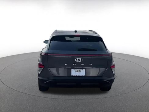 Used 2025 Hyundai Kona SEL image 12