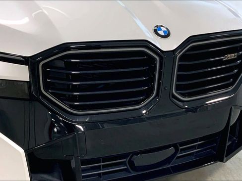Used 2025 BMW XM image 33
