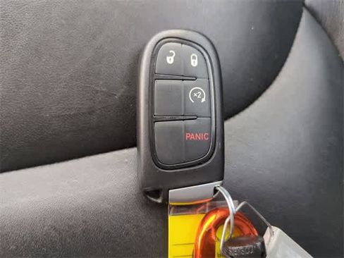 Used 2015 Jeep Cherokee Limited image 35