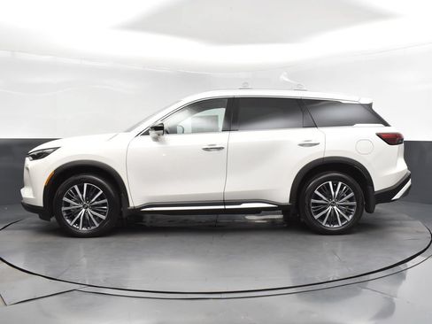 Used 2025 INFINITI QX60 Sensory w/ Vision Package AWD/4WD image 4