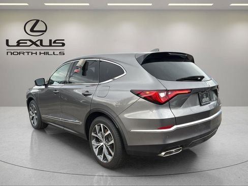 Used 2023 Acura MDX SH-AWD w/ Technology Package image 8