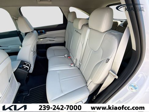 New 2026 Kia Sorento S FWD image 18