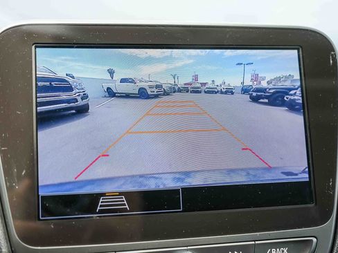 Used 2023 Chevrolet Malibu LS FWD image 23