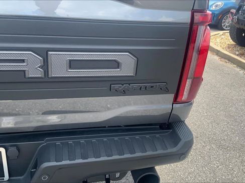 Used 2025 Ford F150 Raptor AWD/4WD image 10