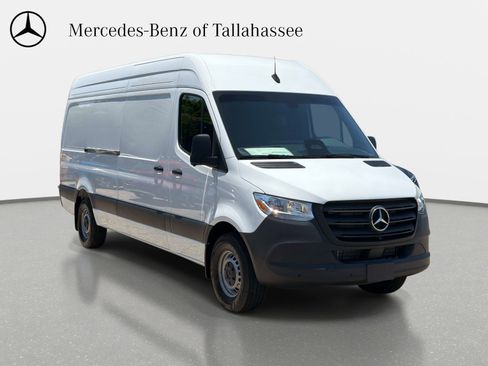 New 2026 Mercedes-Benz Sprinter 2500 image 3