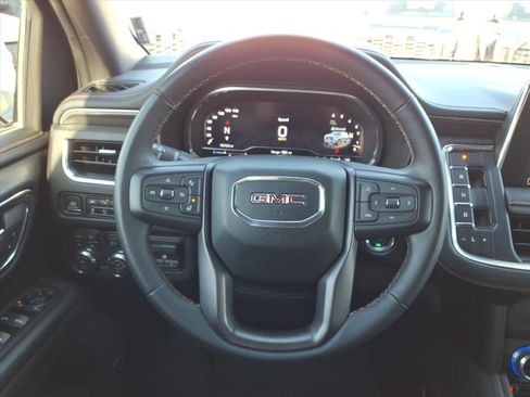 Used 2023 GMC Yukon XL AT4 w/ AT4 Premium Plus Package image 18