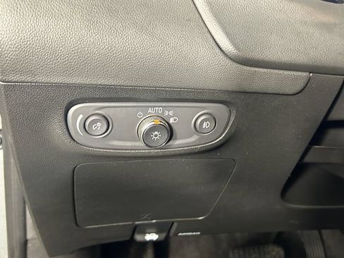 Used 2023 Buick Encore GX Preferred w/ Cold Weather Comfort Package AWD/4WD image 20