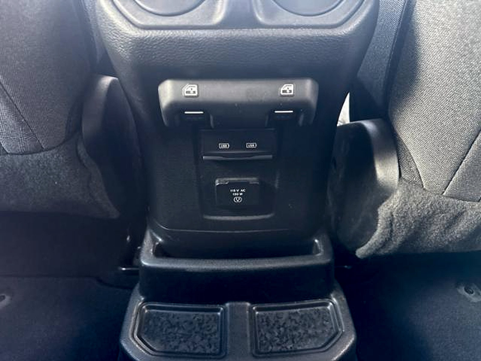 Used 2024 Jeep Wrangler Unlimited Sahara AWD/4WD image 14