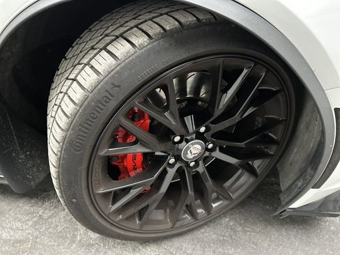 Used 2015 Chevrolet Corvette Z06 w/ 2LZ Preferred Equipment Group image 9