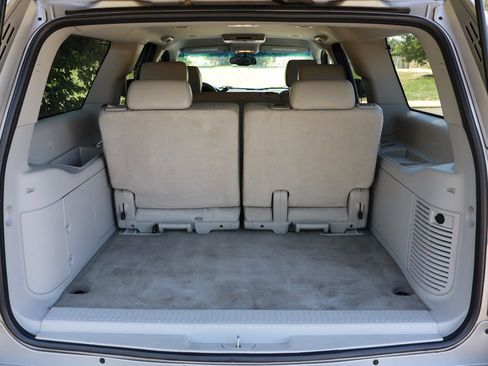Used 2008 Chevrolet Suburban LT w/ LT Preferred Equipment Group AWD/4WD image 14