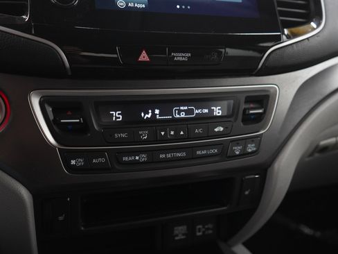 Used 2020 Honda Pilot EX image 24