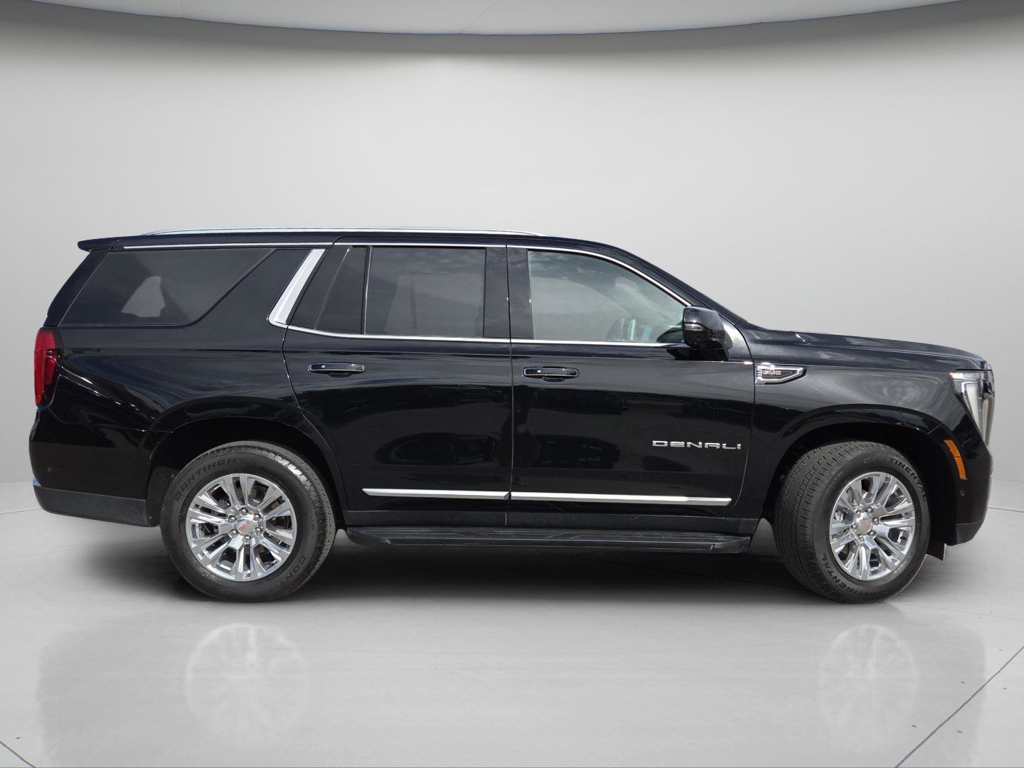 Used 2025 GMC Yukon Denali AWD/4WD image 28