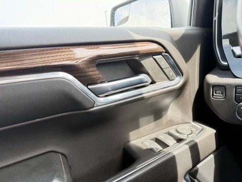 Used 2023 Chevrolet Silverado 1500 LT image 11