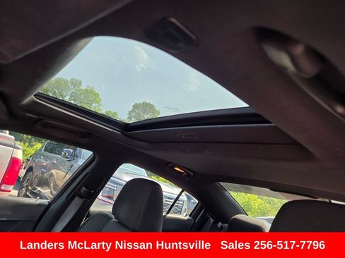 Used 2018 Dodge Charger SXT Plus w/ Performance Handling Group RWD image 18