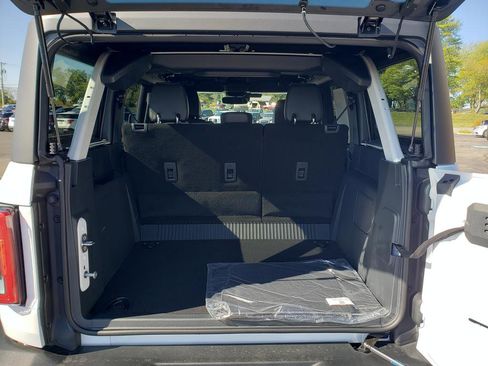 New 2025 Ford Bronco Outer Banks w/ Sasquatch Package image 6