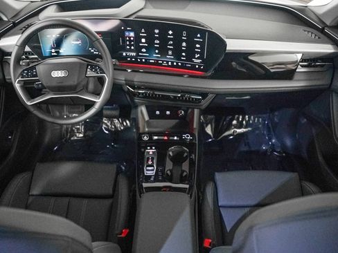 New 2025 Audi Q6 e-tron Premium Plus image 12