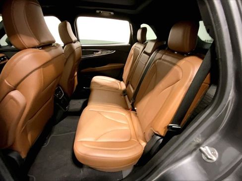 Used 2023 Lincoln Nautilus Reserve w/ Monochromatic Package AWD/4WD image 24