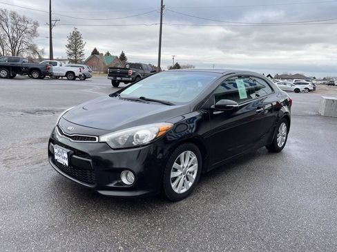Used 2016 Kia Forte Koup EX w/ EX Premium Package image 4