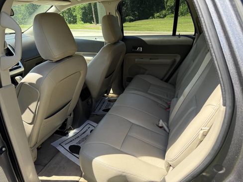 Used 2009 Ford Edge SEL image 18