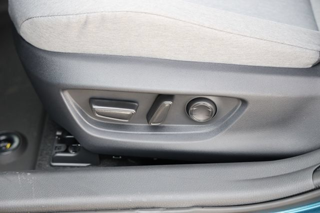 New 2026 Toyota Camry LE w/ Convenience Package FWD image 14