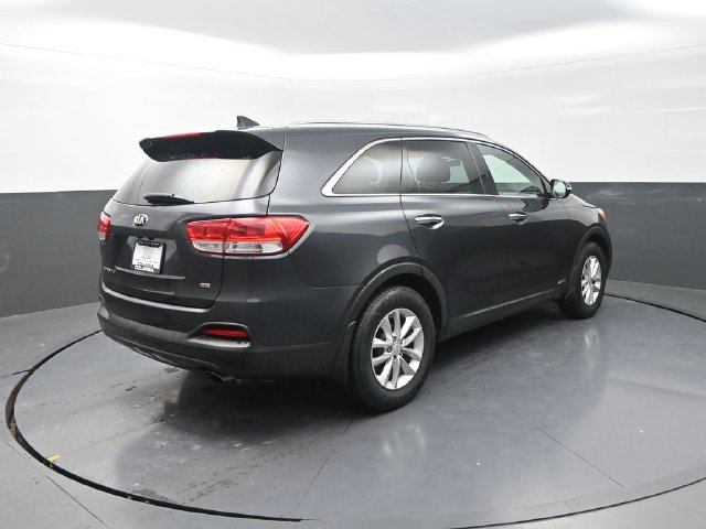 Used 2018 Kia Sorento AWD image 9
