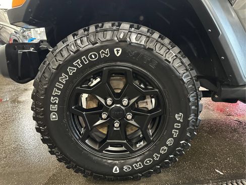 Used 2023 Jeep Wrangler Unlimited w/ Cold Weather Group AWD/4WD image 25