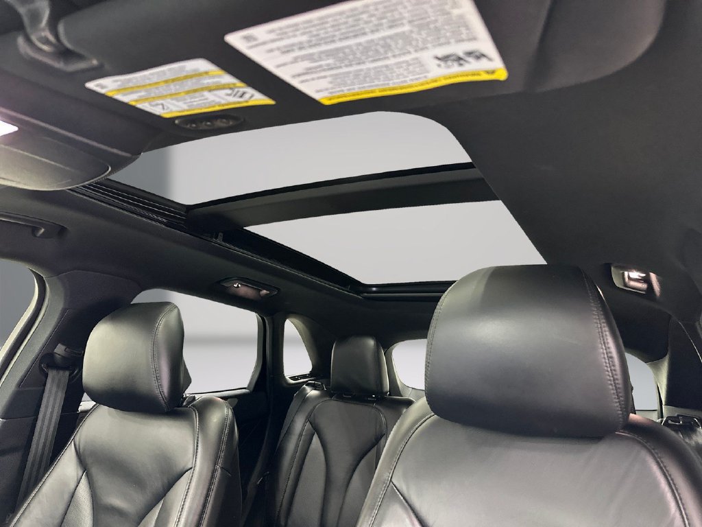 Used 2019 Lincoln MKC Select w/ Select Plus Package FWD image 17