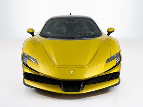Used 2023 Ferrari SF90 Stradale AWD/4WD image 2